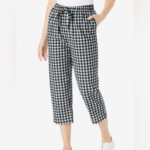 Black & white checkered flowy pants with an adjustable waist, women’s size small
